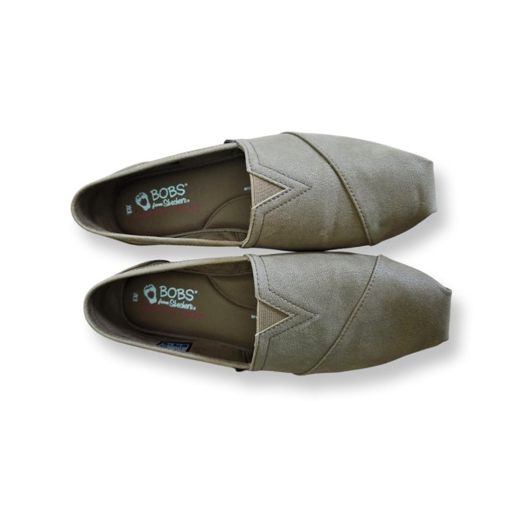Brown Slip On BOBS NWOT Size 9